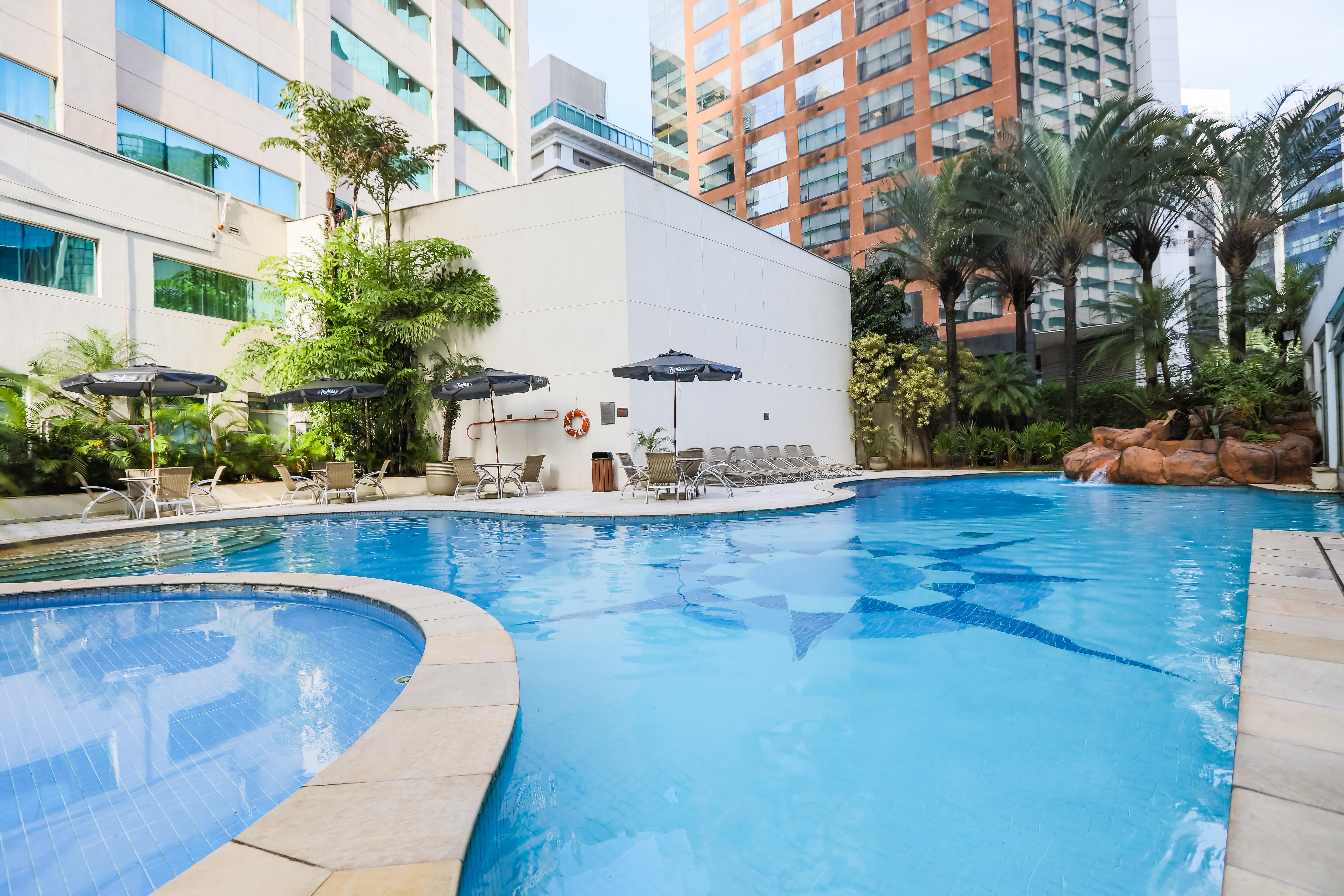 Radisson Vila Olimpia Сао Паоло Екстериор снимка Swimming pool